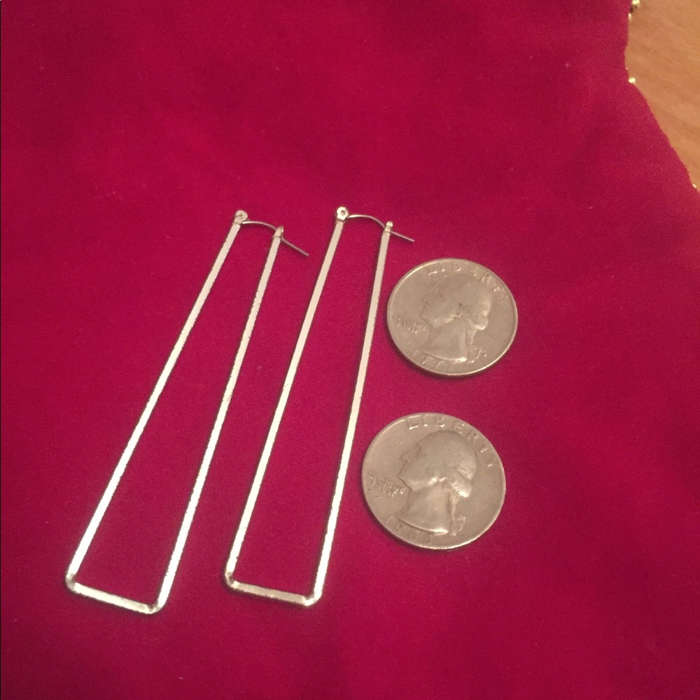 Earring - Picture 4 of 4